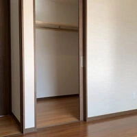 画像1590：静岡市清水区の注文住宅｜バルコニーの外壁にウッド調アクセント使用のデザインがお洒落