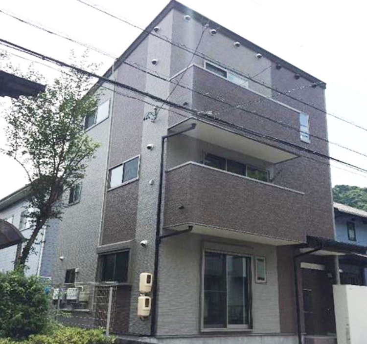 静岡市葵区の3階建て注文住宅｜高度地区3種で高さ制限をクリアした事例